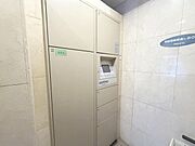 お家を開けることが多いご家庭にも便利な宅配ボックス付きマンション。不在時の荷物の保管も安心ですね。