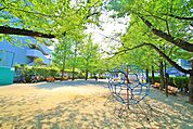中葛西5丁目児童遊園 410m