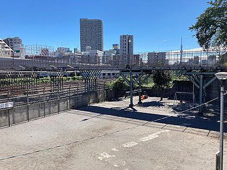 台東区立芋坂児童遊園まで約600m
