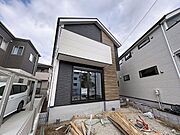 「～2階建て3SLDK～」建物面積95平米のゆとりある3SLDKプラン。食洗機や床暖房など、生活を彩る設備が充実。広々19帖のLDKには、ご家族皆様の笑顔が溢れます。