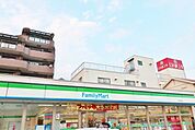 ファミリーマート市川二俣店 497m