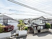 「眺望」穏やかな街並みを一望しながら、爽やかな風と柔らかく降り注ぐ陽光を感じて頂けます。