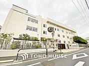足立区立第十二中学校 526m