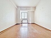 「6帖の居室」心と体をゆったりと安らげる主寝室。寝室のゆとりが大きい分だけ、暮らしの安らぎは深まり、一日の疲れを癒せます。