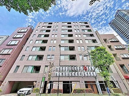 「ルミネ東京日本橋 」おしゃれな雰囲気や自然の潤い、親しみやすさといった個性を、街に新たな価値を齎し続けることでしょう。
