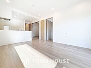 家は、ただ生活する場ではなく、笑顔の毎日、安らぎの日々のために、暮らしを愉しく、快適にする場所。