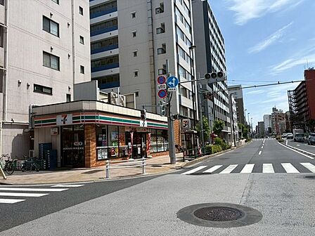 徒歩1分。セブン-イレブン江東新大橋3丁目店 40m