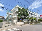 足立区立東加平小学校 230m