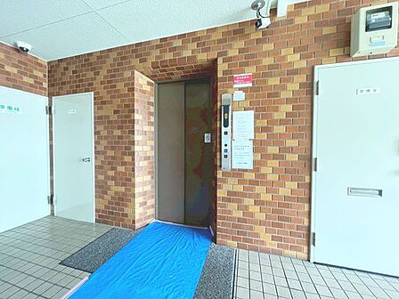 「エレベーターホール」