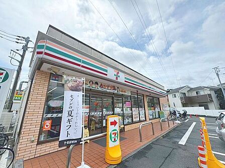 セブンイレブン葛飾鎌倉2丁目店 110m