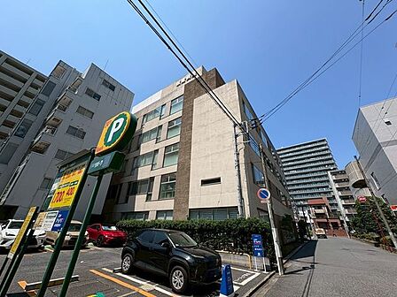 医療法人弘仁会板倉病院 270m