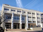 足立区立梅島小学校 260m
