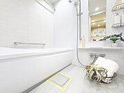 「癒され空間のバスルーム」1日の疲れを取り心身を癒すことができる住まいの中のリラクゼーション空間、リラックスできるよう優しいカラーをチョイスしました。