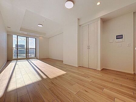 「寛ぎの空間リビング」毎日過ごす場所だからこそ、飽きのこないデザインが大事。本当に欲しい「寛げる空間」を実感して頂けます。