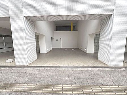 「エントランス入口」