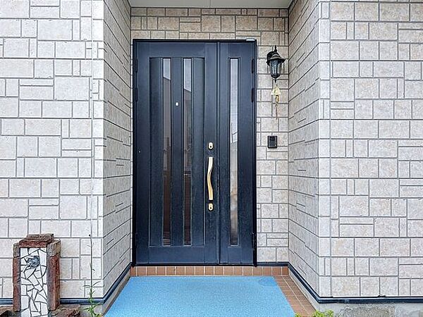 玄関を拡大表示