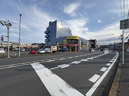 くすりの福太郎相之川店 550m