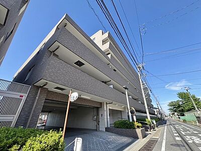 外観:「2026年6月リノベーション完成の4階住戸」新規リフォームで「まだ住める家」から「もっと住みたくなる家」へ。 外観:「2026年6月リノベーション完成の4階住戸」新規リフォームで「まだ住める家」から「もっと住みたくなる家」へ。
