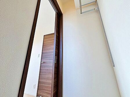 「玄関」「ただいま」・「おかえり」。新居で交わす家族同士の何気ないやり取りがただ何となく嬉しいんです。自分のお家を手に入れた事の喜びが感じられるお客様からの素敵なエピソードです。