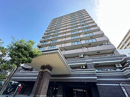 「～ナイスシティアリーナ新小岩～」小学校488ｍ、スーパー102ｍ、公園273ｍ。歩いて行ける距離にお買い物施設や教育施設が揃う街並み。子育て世帯も住みやすい、便利な住環境です。