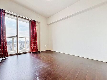 「全てのお部屋がバルコニーに面しています。」バルコニーに面しており、いつでも心地良い風と柔らかな陽光が感じられる居室です。