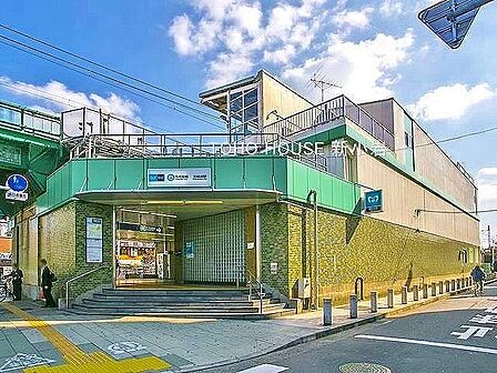 徒歩9分。東京メトロ千代田線 北綾瀬駅 700m
