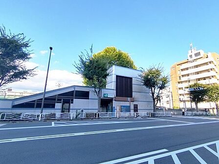 徒歩9分。越中島駅(JR東日本 京葉線) 670m
