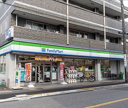 「ファミリーマート西一之江店」 310m