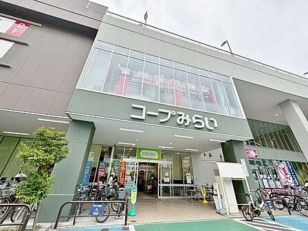徒歩4分。コープ葛飾白鳥店 290m