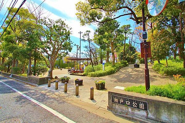 周辺を拡大表示
