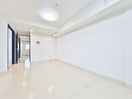 「寛ぎの空間リビング」毎日過ごす場所だからこそ、飽きのこないデザインが大事。本当に欲しい「寛げる空間」を実感して頂けます。(現況)