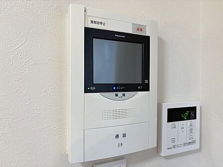 「TVモニター付きインターホン」