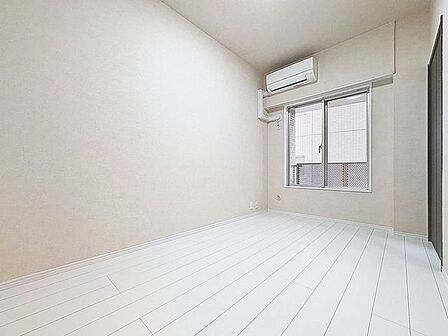 「子供部屋」お子様の成長に合わせて机やベットを自由にレイアウトできるようにと、小さな自立心を育むお部屋作りを見越してご覧下さい。