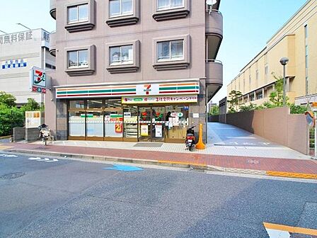 セブンイレブン江戸川北葛西5丁目店 徒歩3分。セブン　江戸川西葛西4丁目店 230m