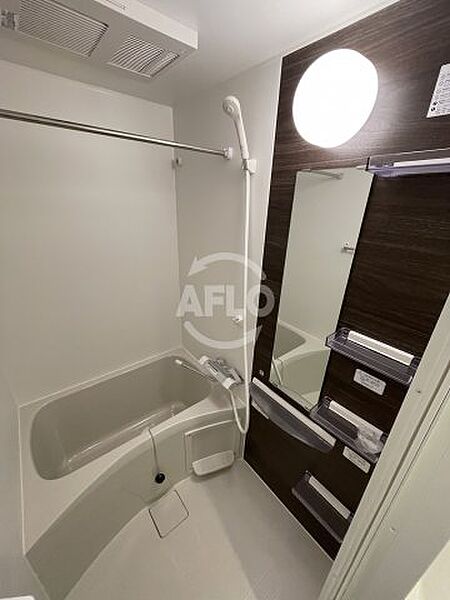 画像7:セレニテ福島プリエ　浴室乾燥機付き