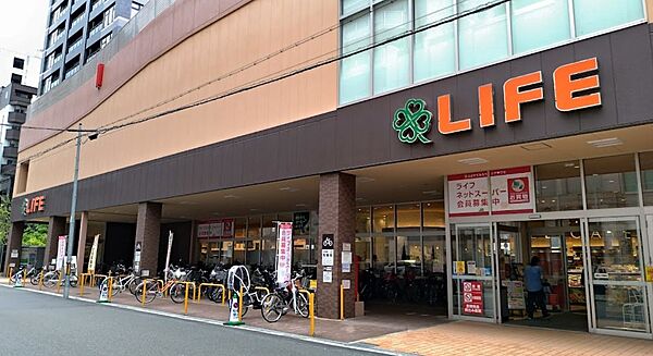 画像30:【スーパー】ライフ堺筋本町店まで286ｍ