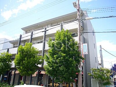 外観：平成19年8月建築・御堂筋線「西田辺」駅徒歩8分・オートロック付き・宅配BOX付き