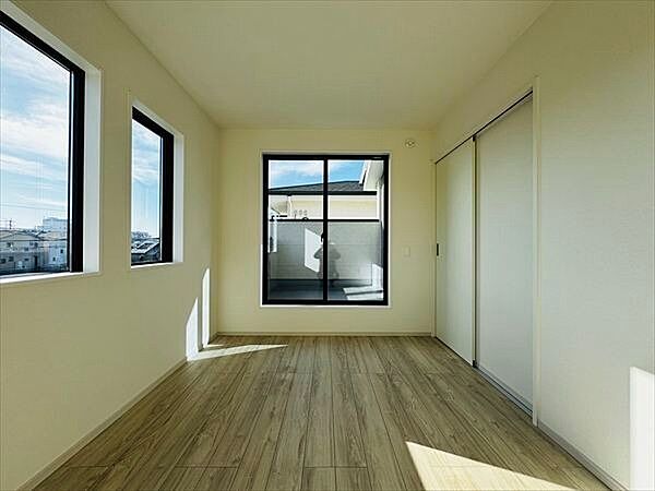 洋室を拡大表示