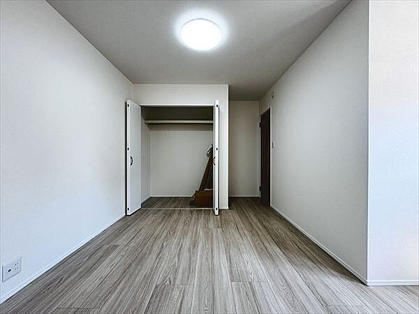 洋室を拡大表示