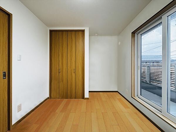 洋室を拡大表示