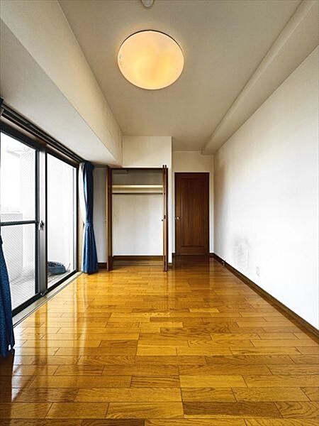 洋室を拡大表示