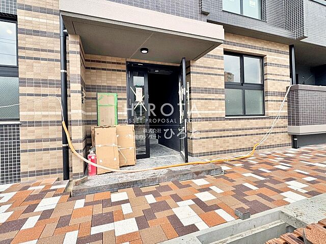 12 / 32
