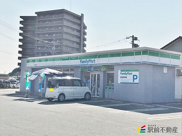 画像24:ファミリーマート荒尾西原町店 