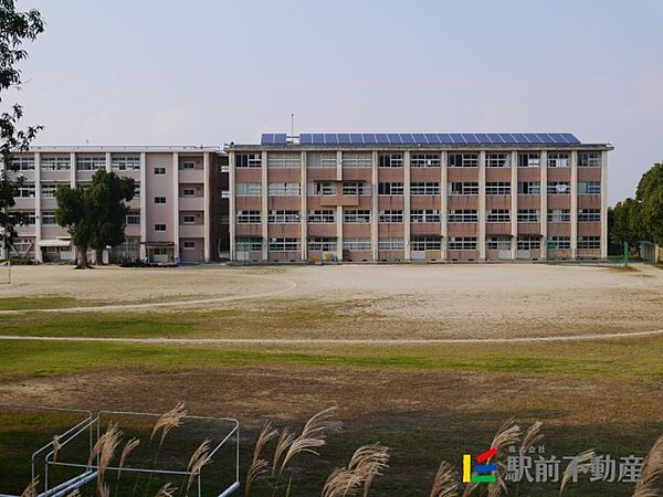 画像24:歴木中学校 校舎