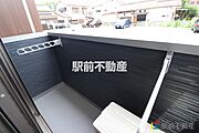 同じモデルの写真です