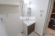 同じモデルの写真です