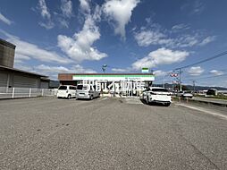 ファミリーマート東脊振インター店