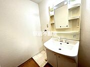 ワイドな洗髪洗面台！