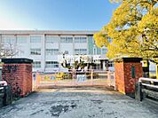 川口小学校 