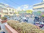 駐輪場置場です。空き状況は担当までご確認くださいませ。